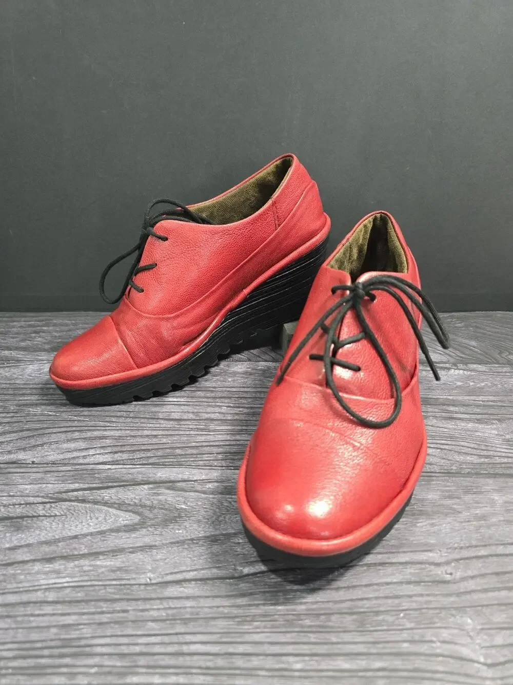 FLY London Yif Red Leather Wedge Oxford Platform Lace Up Women's EU 38 US 7.5